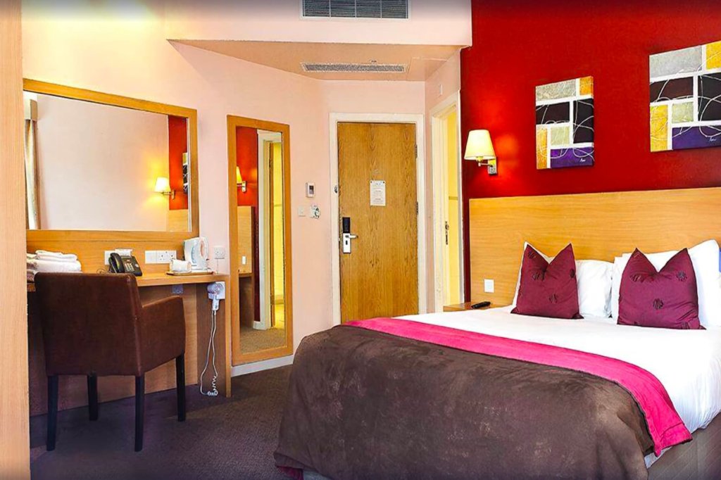 OYO Luton Hotel 3