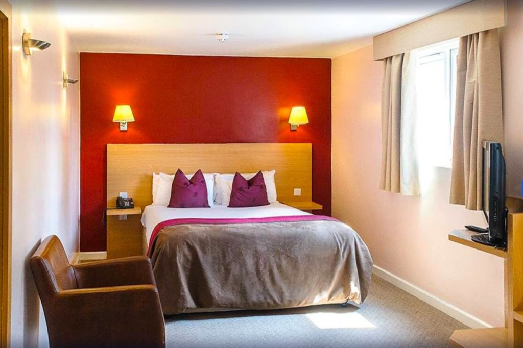 OYO Luton Hotel 5