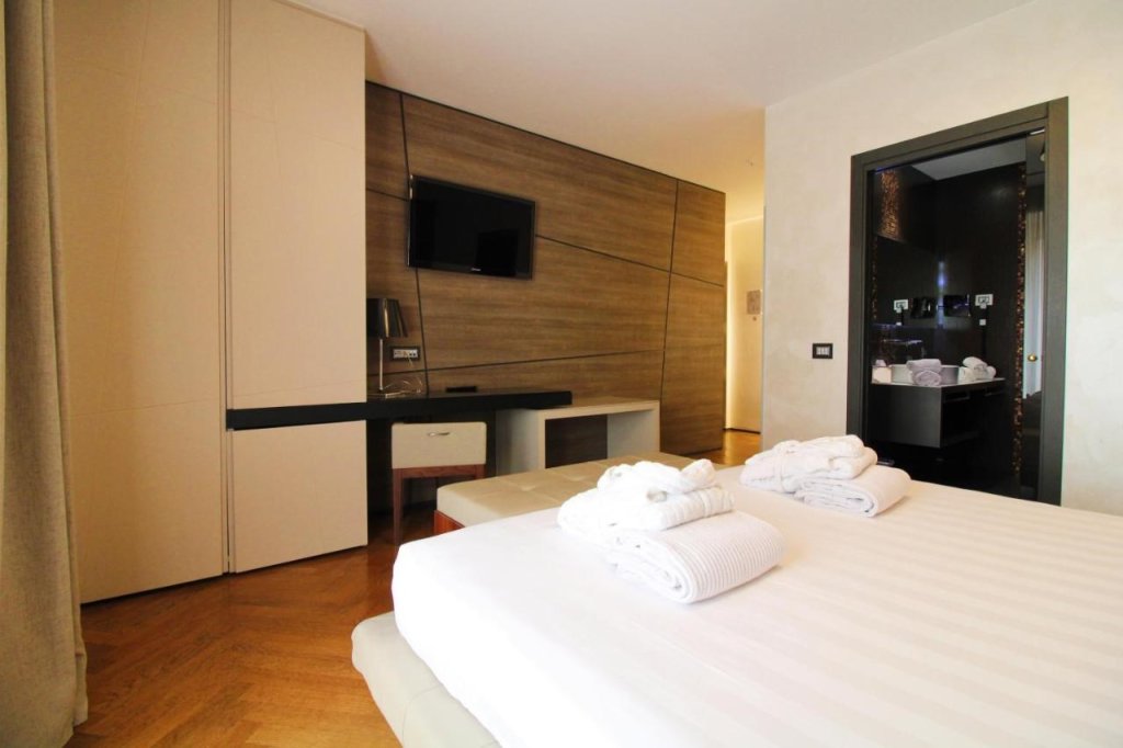 Divina Luxury Hotel 23