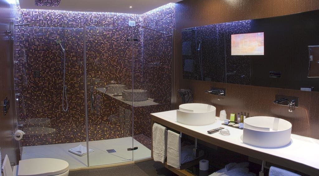 Divina Luxury Hotel 4