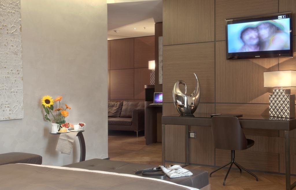 Divina Luxury Hotel 9