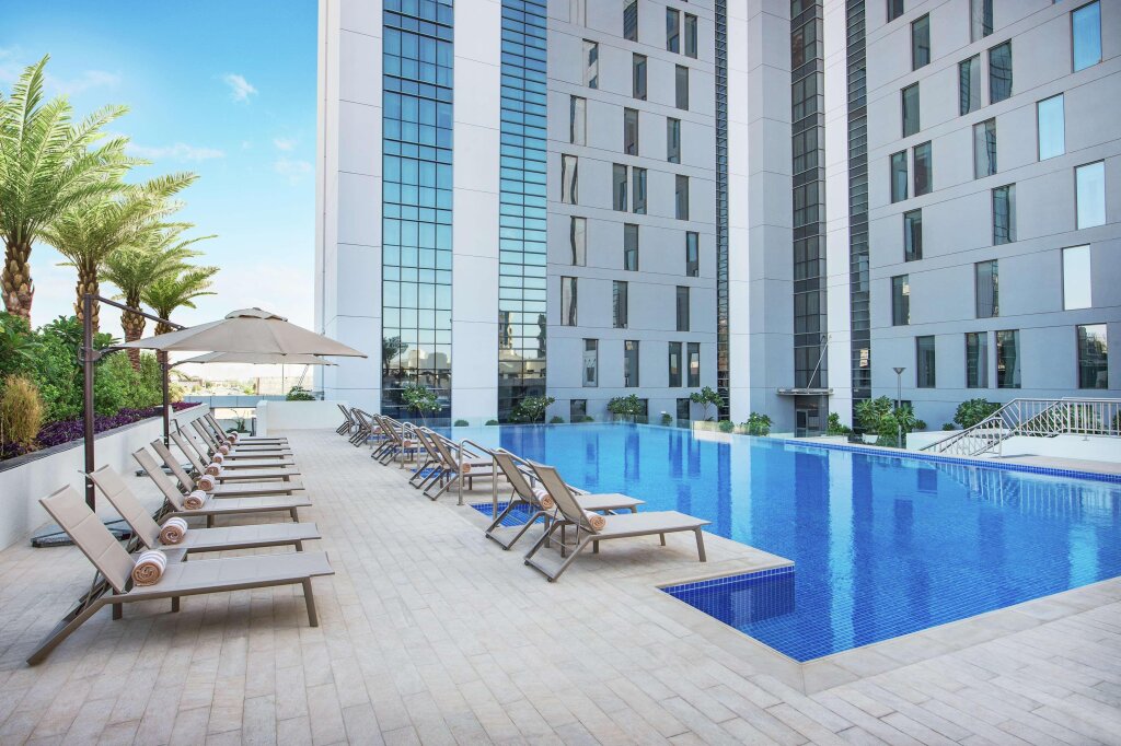 Hampton by Hilton Dubai Airport 11