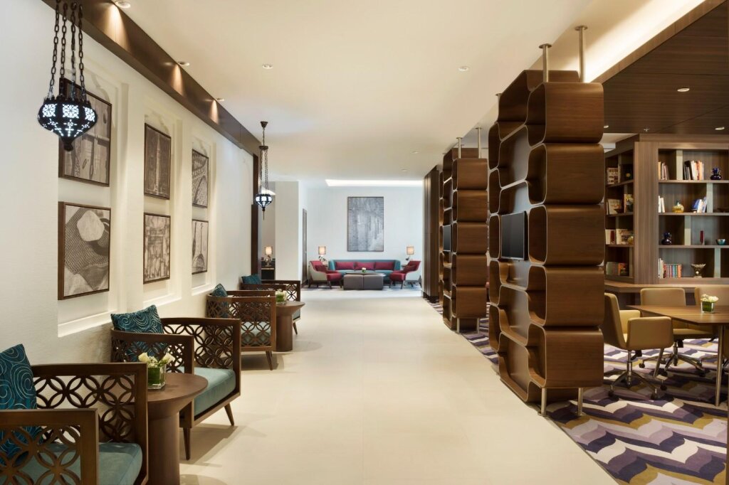 Hampton by Hilton Dubai Airport 20