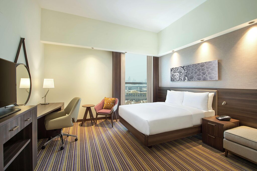 Hampton by Hilton Dubai Airport 5