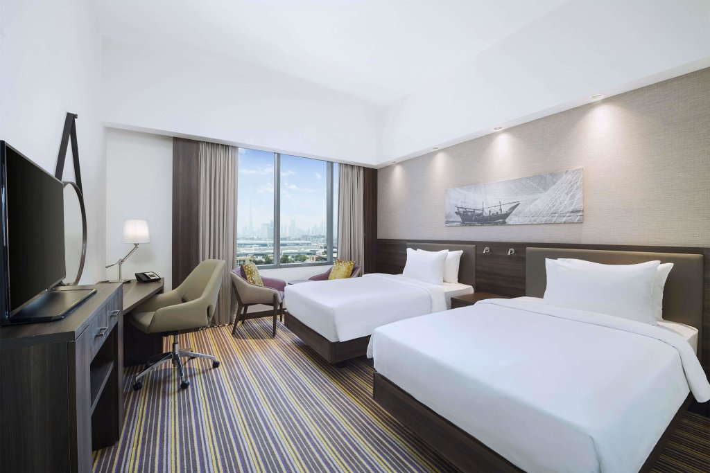 Hampton by Hilton Dubai Airport 6