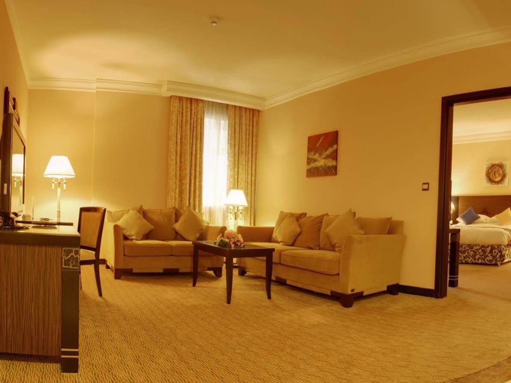 Sharjah Palace Hotel 18