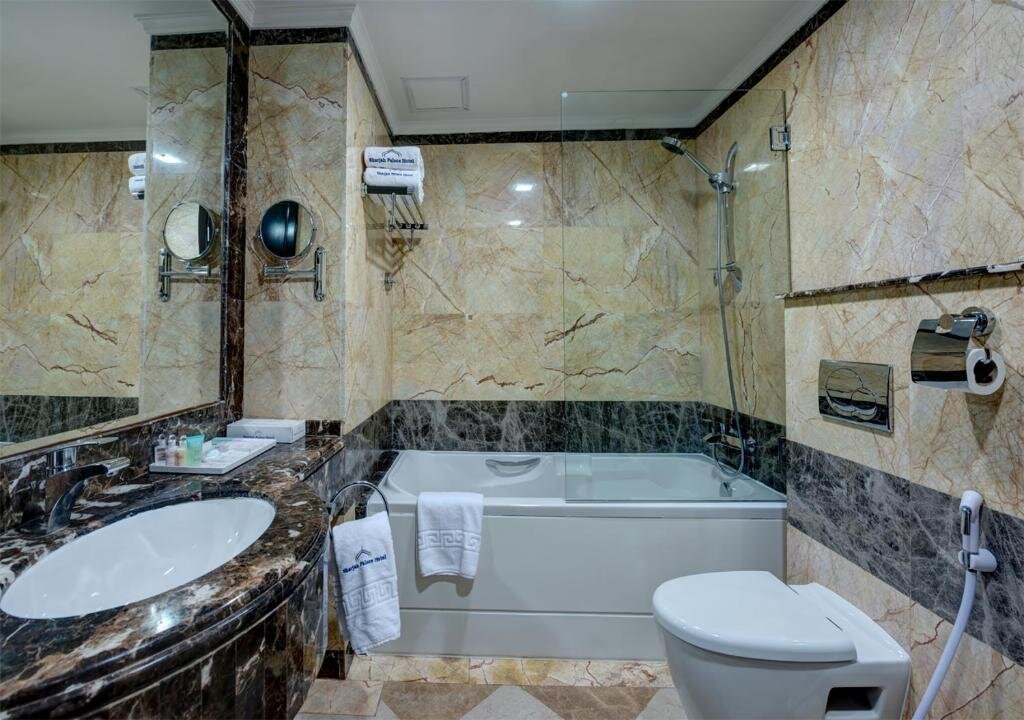 Sharjah Palace Hotel 8