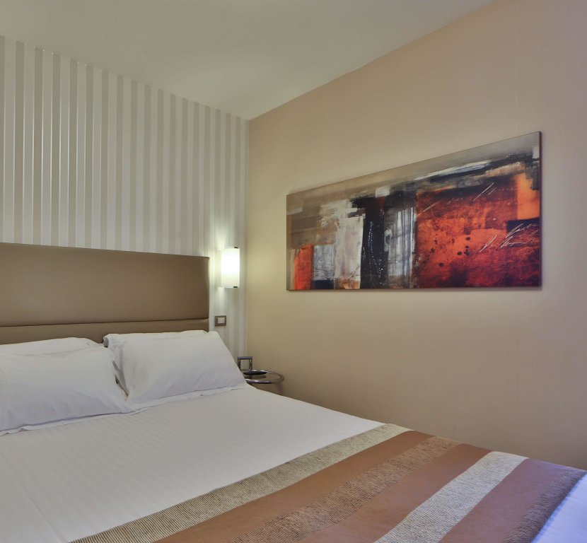 Best Western Hotel Piccadilly 10