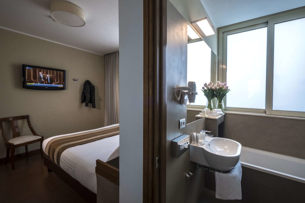Best Western Hotel Piccadilly 12