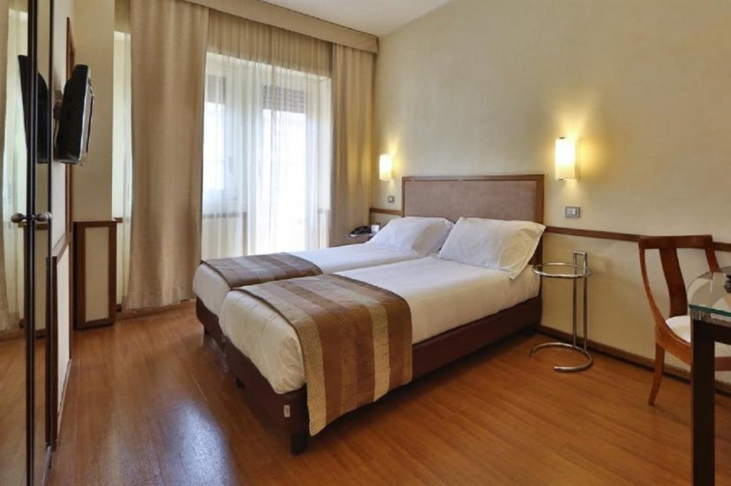 Best Western Hotel Piccadilly 4