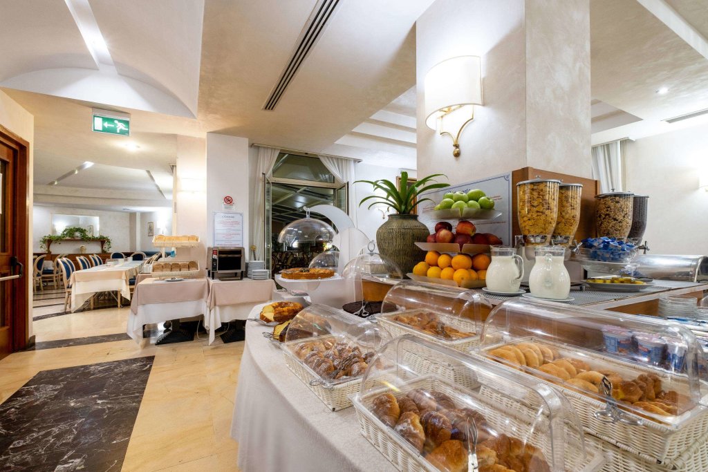 Quality Hotel Nova Domus 15
