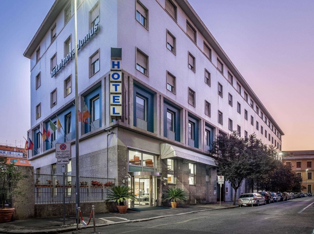 Quality Hotel Nova Domus 8