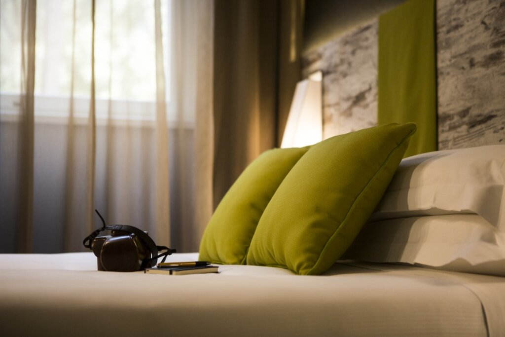 The Guardian Hotel 1