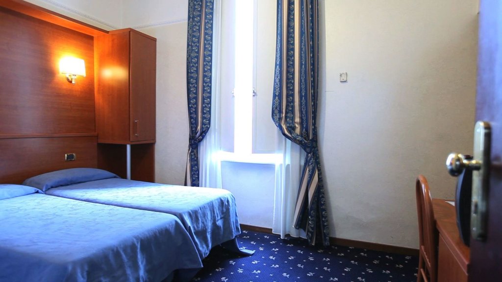 The Guardian Hotel 14