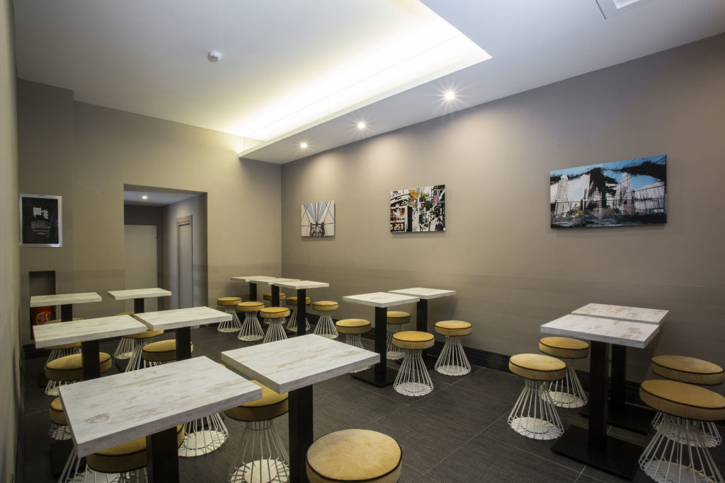The Guardian Hotel 15