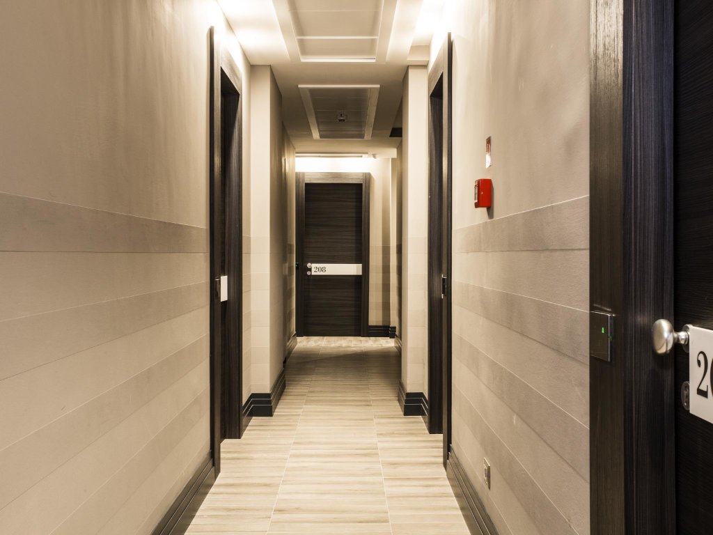The Guardian Hotel 23