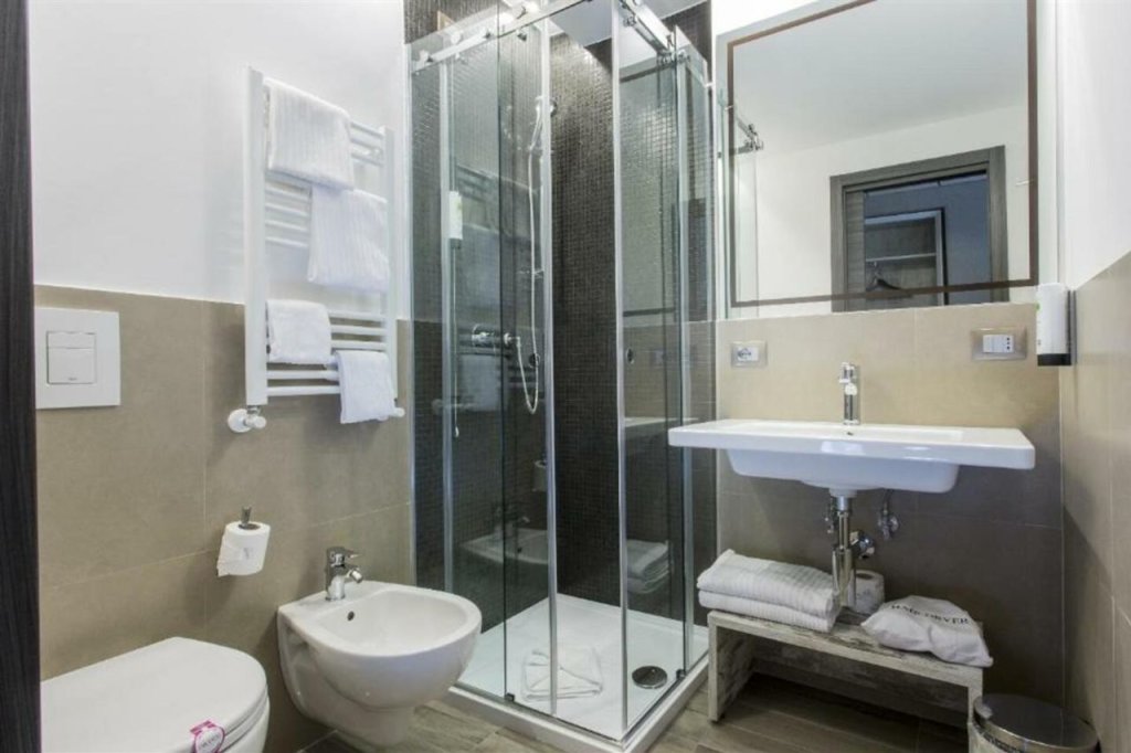 The Guardian Hotel 7