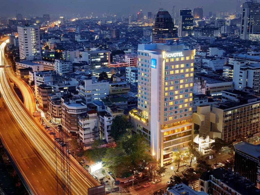 Novotel Bangkok Silom Road 14