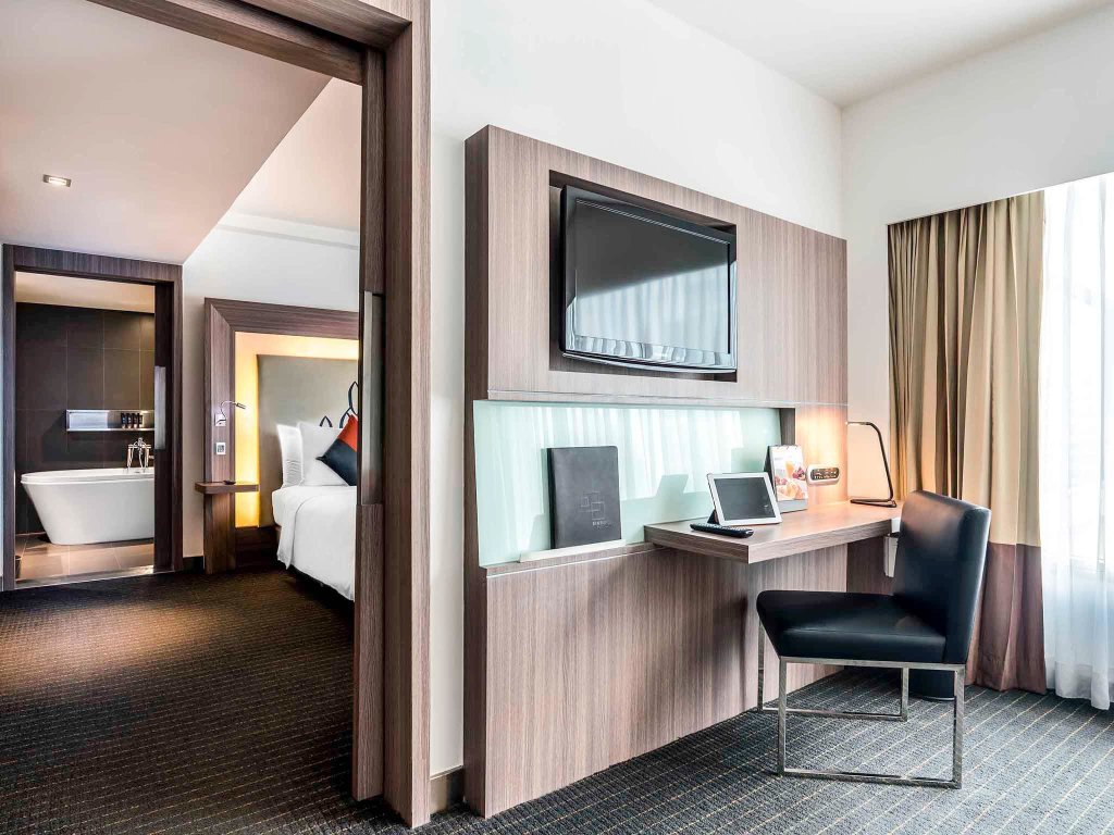 Novotel Bangkok Silom Road 20
