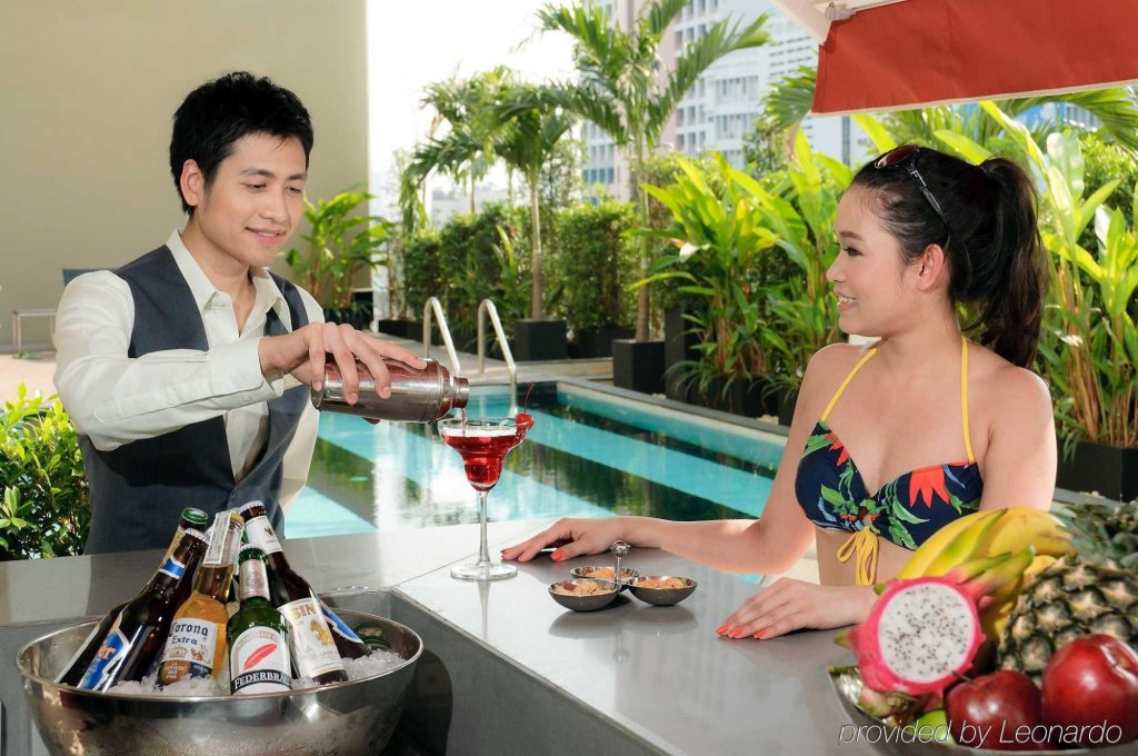 Novotel Bangkok Silom Road 7