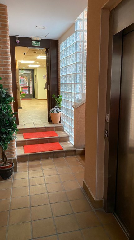 Hotel Complutense 20