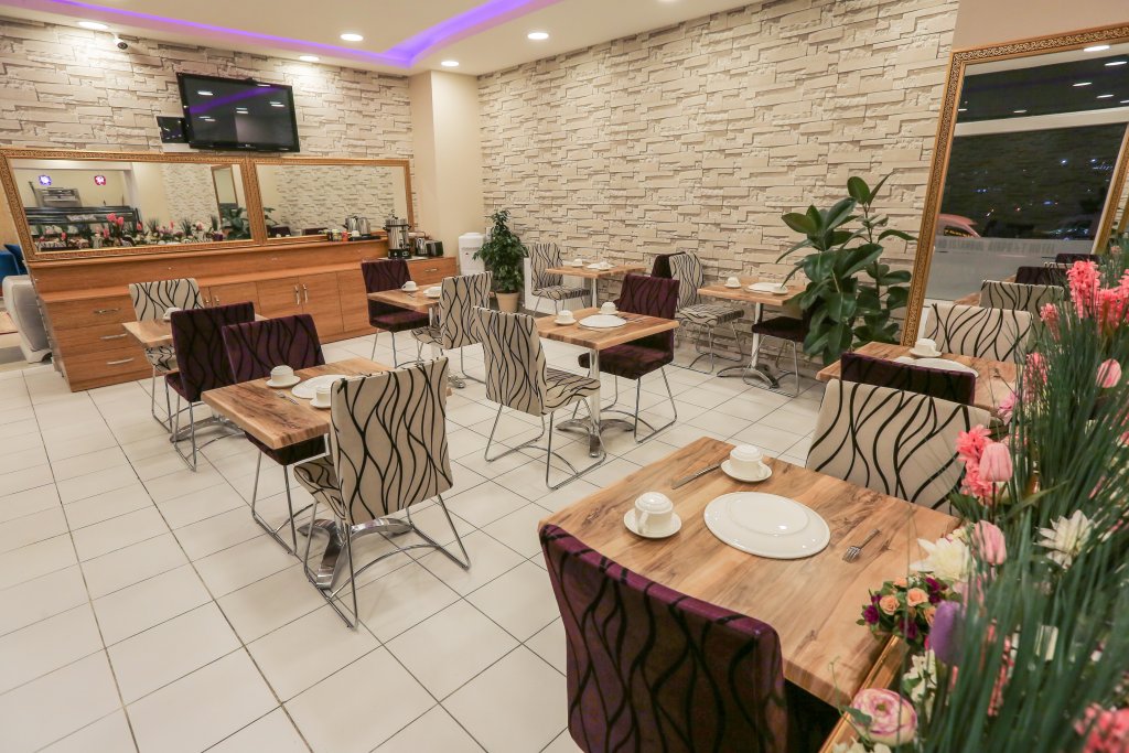 Grand Istanbul Airport Hotel 9
