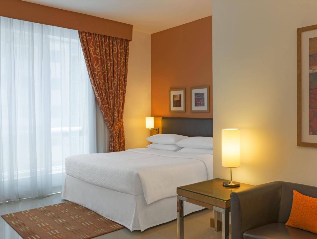 Four Points by Sheraton Downtown Dubai 9