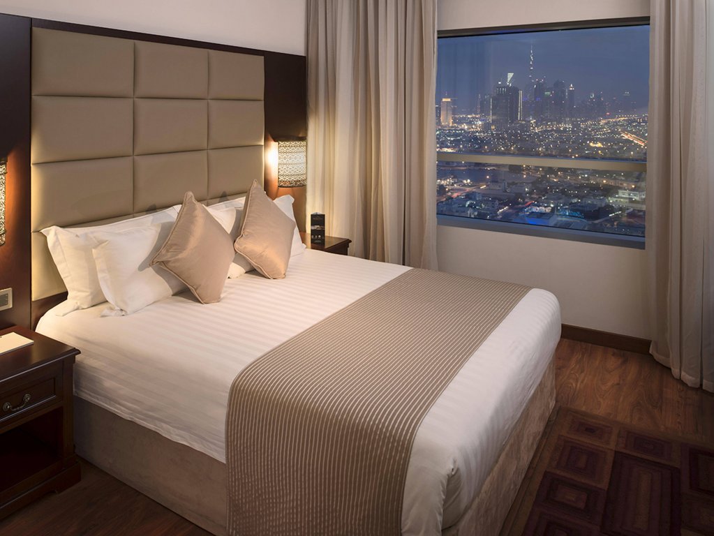 Majestic City Retreat Hotel 2