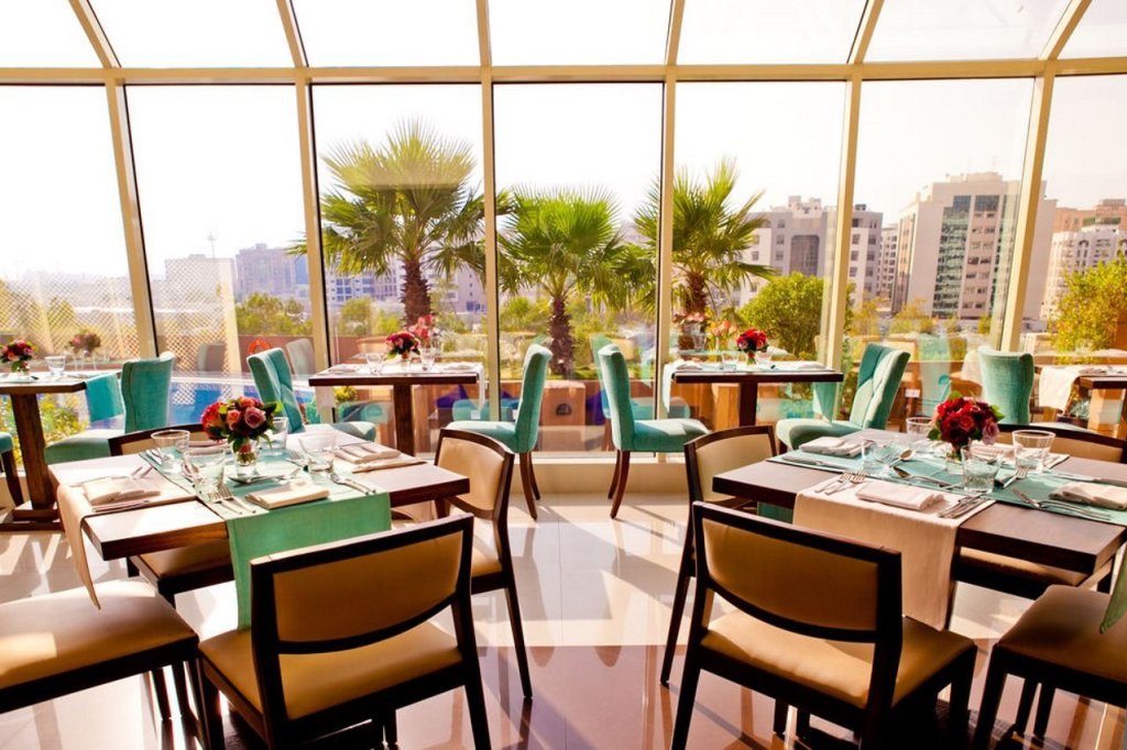 Majestic City Retreat Hotel 21