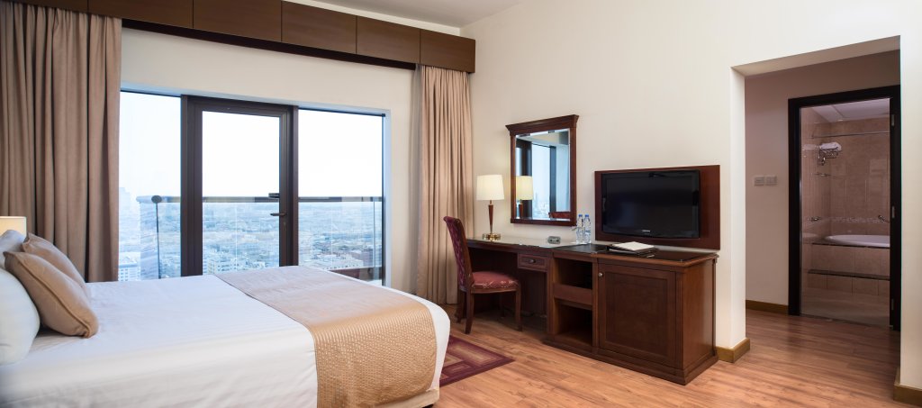 Majestic City Retreat Hotel 9