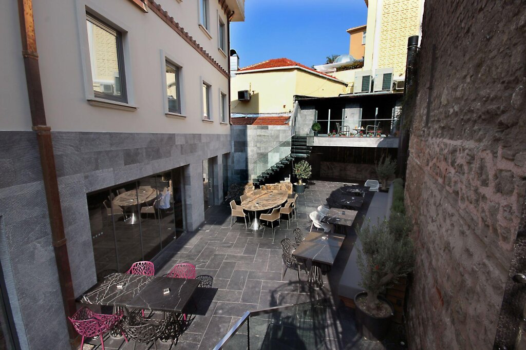 Boutique Saint Sophia 13