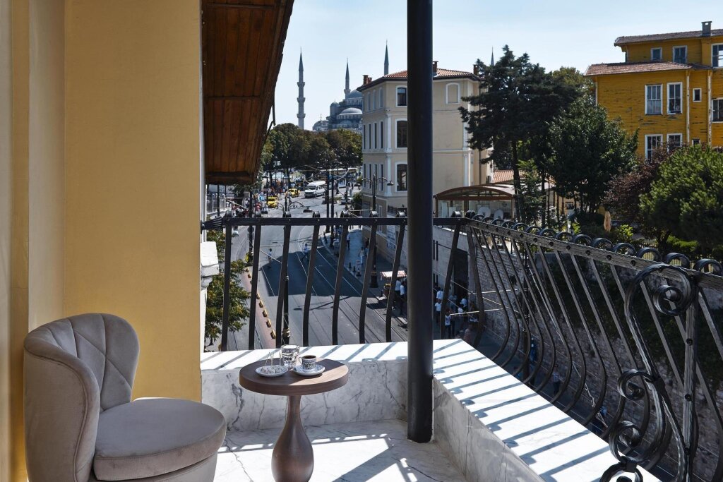 Boutique Saint Sophia 22