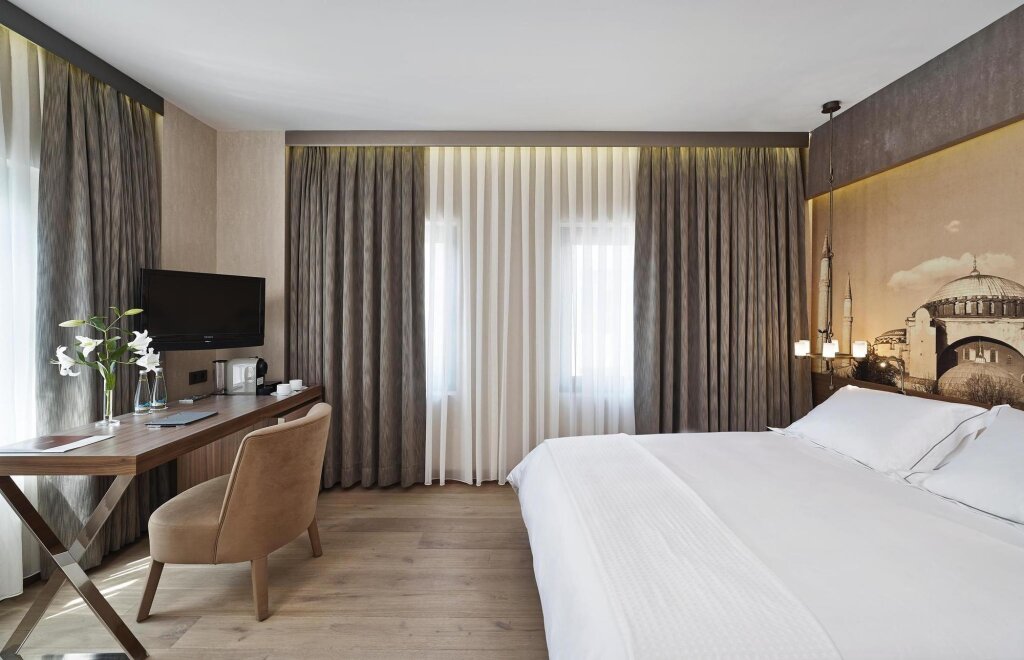 Boutique Saint Sophia 24