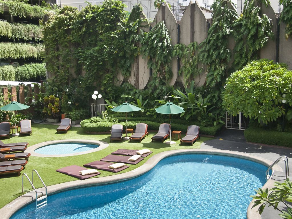 Tawana Bangkok Hotel 13