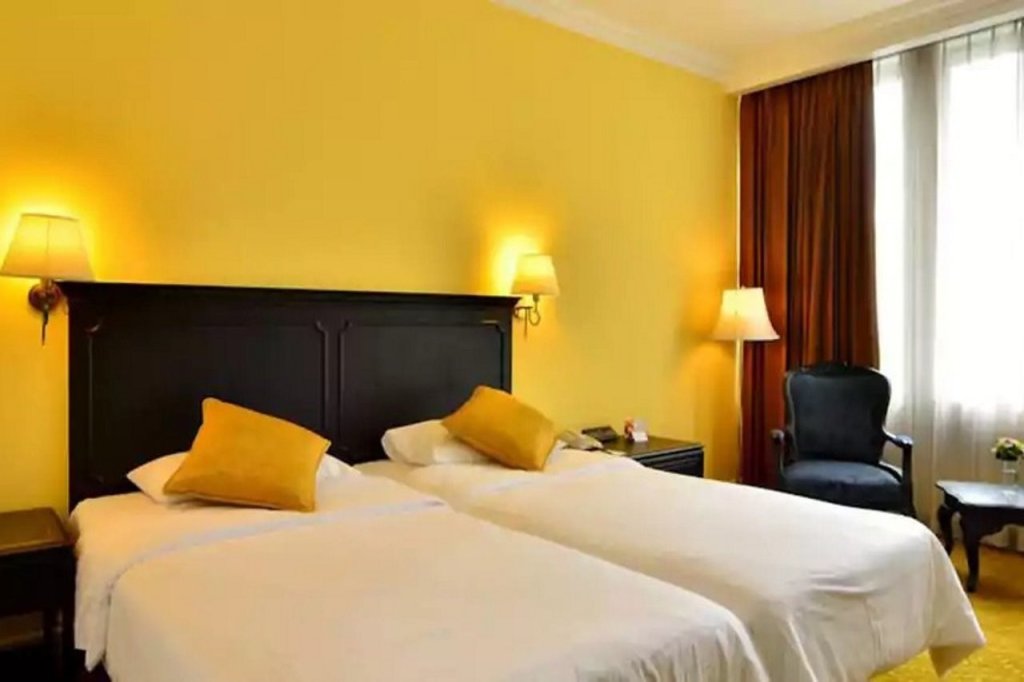 Tawana Bangkok Hotel 14