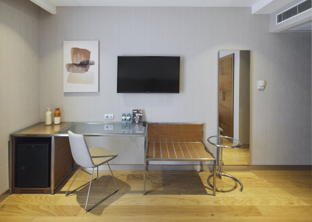 Lamartine Hotel 18