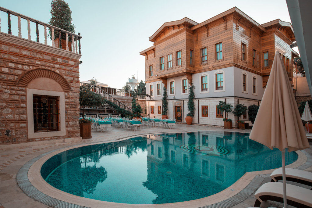 Seven Hills Palace & Spa 22