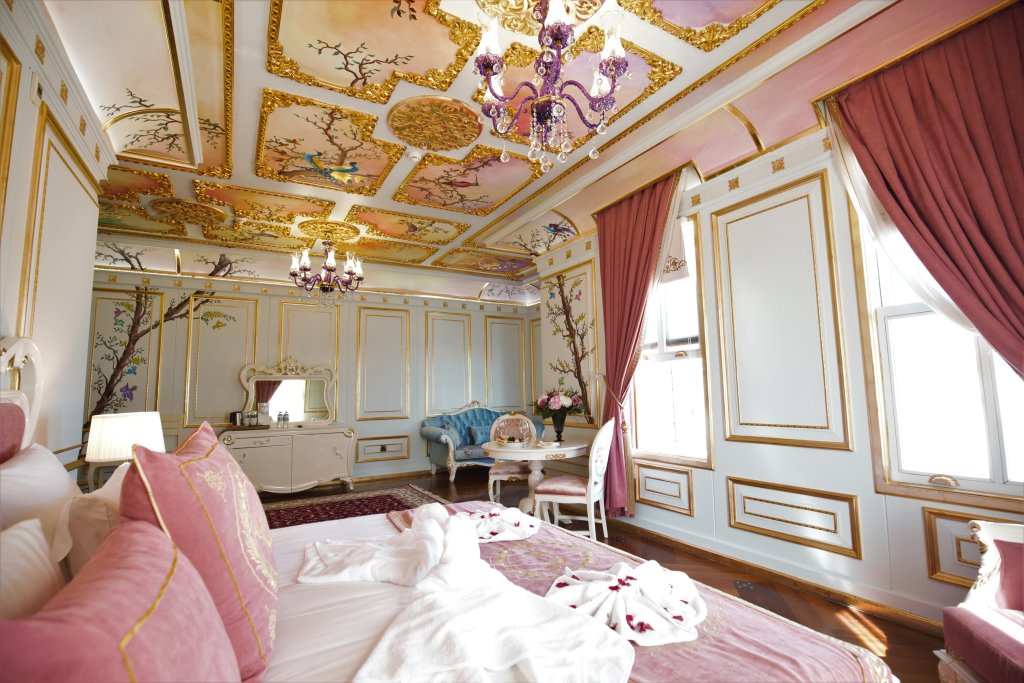 Seven Hills Palace & Spa 7