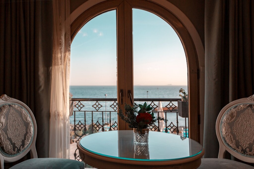 Seven Hills Palace & Spa 9
