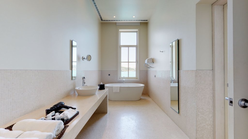 Ajia Hotel - Special Class 20