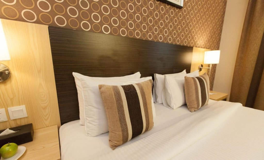 Fortune Karama Hotel 10