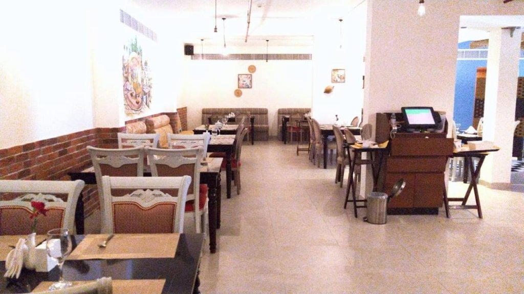 Fortune Karama Hotel 20