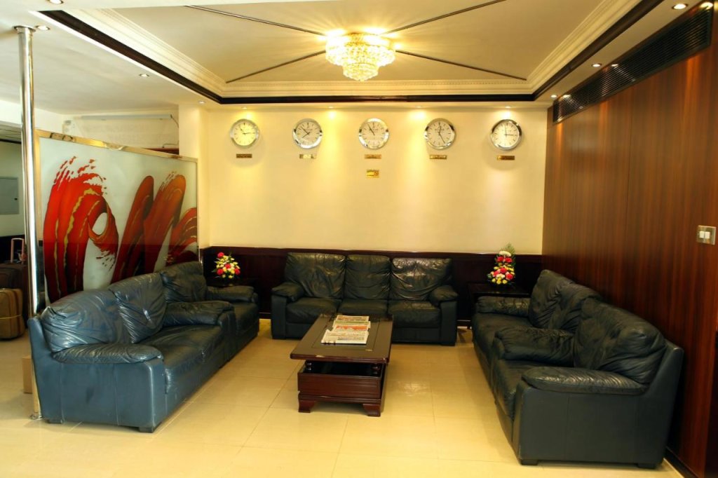 Fortune Karama Hotel 23