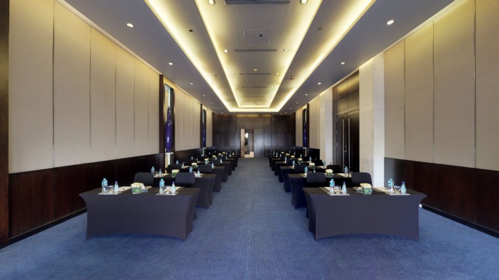 Dusit Thani LakeView Cairo 20