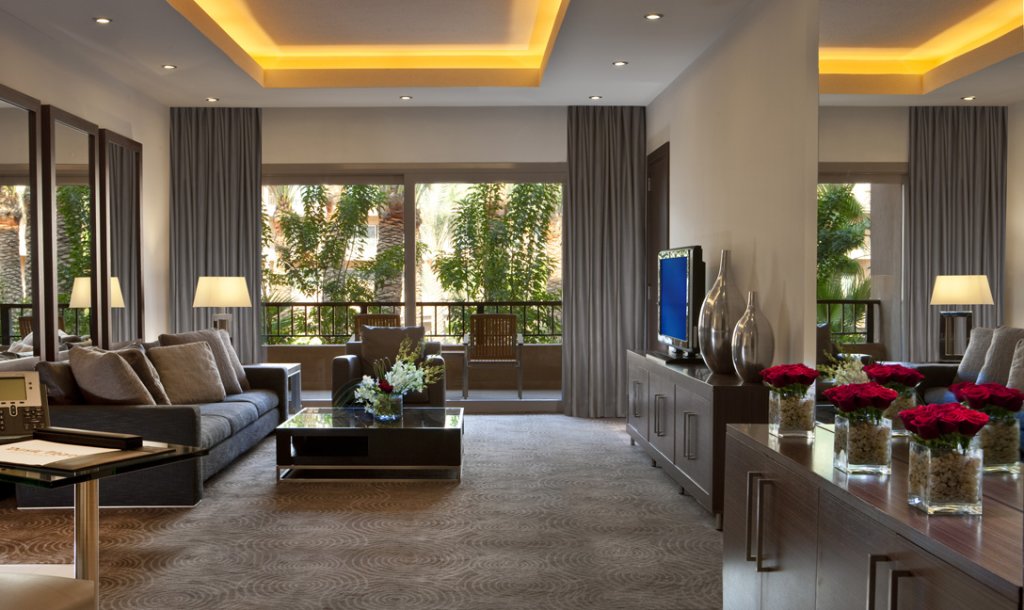 Dusit Thani LakeView Cairo 3