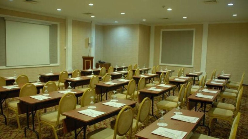 Lion Hotel 6