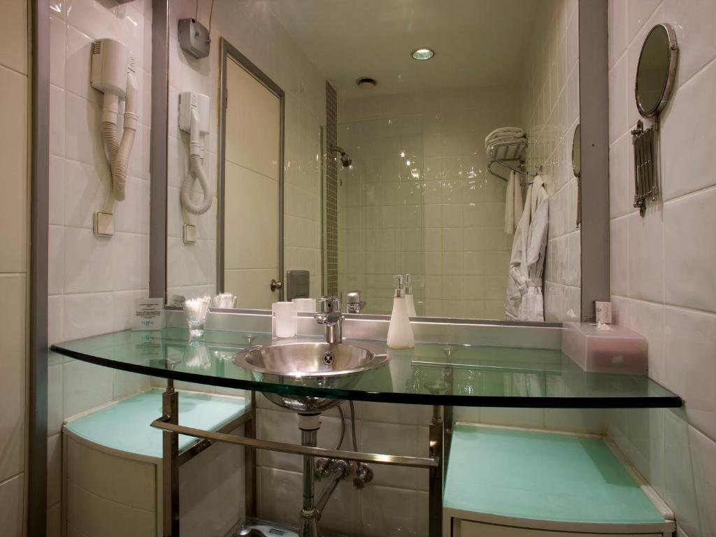 Taxim Suites 16