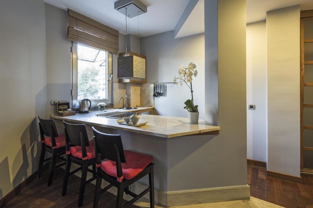 Taxim Suites 17