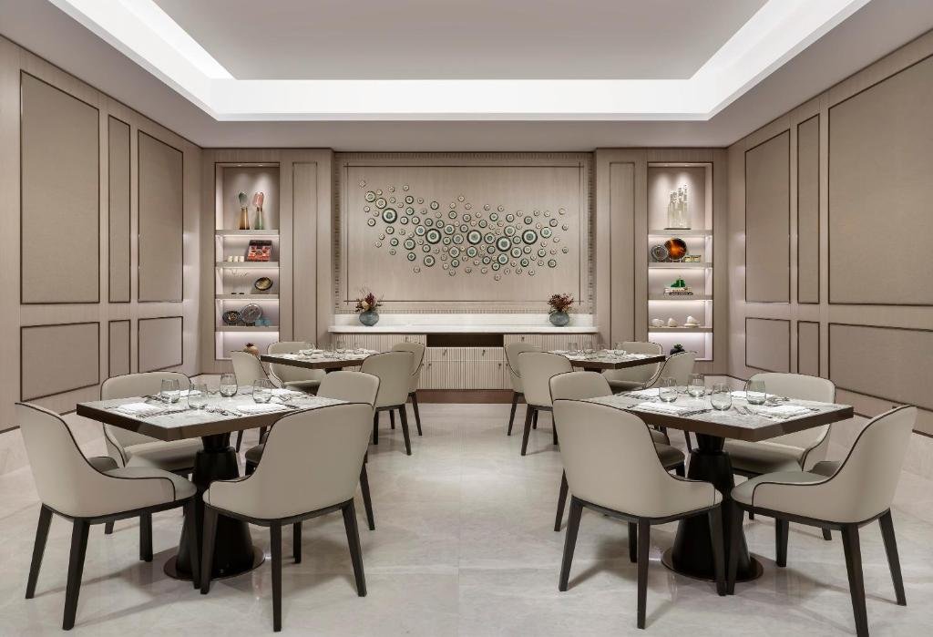 Address Istanbul 8