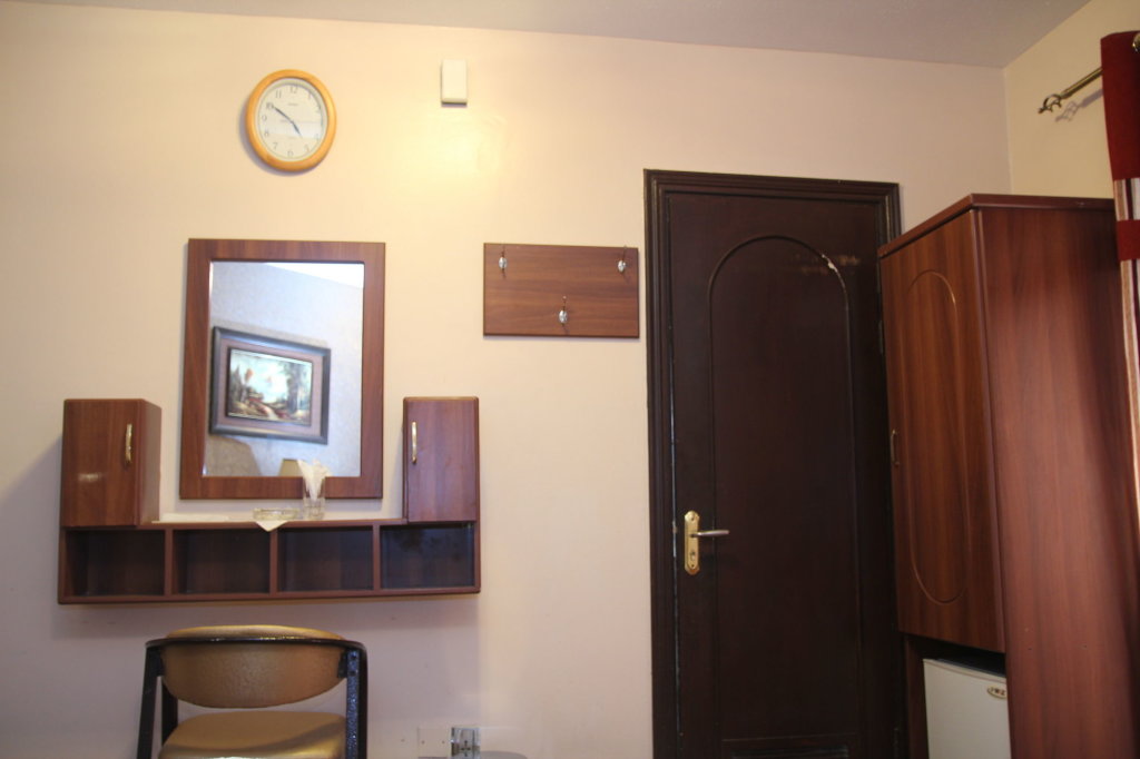 Downtown Hotel 8